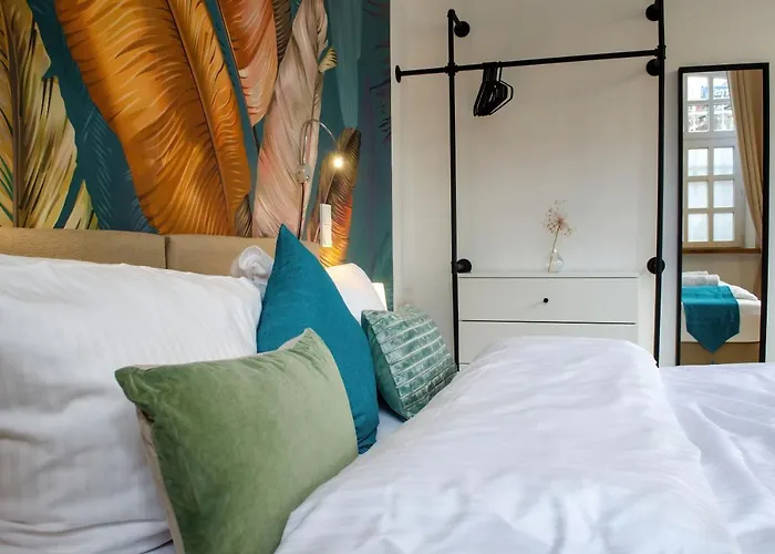 Homely Stay Studio 4 - Chic Self-Check-In Room For Short Stays